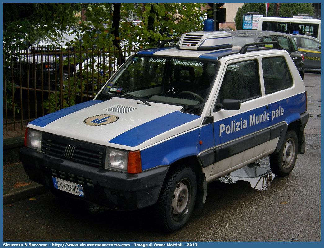 -
Polizia Municipale
Comune di Monzuno
Fiat Panda 4x4 II serie
Parole chiave: Polizia;Locale;Municipale;Monzuno;Fiat;Panda;4x4;4 x 4