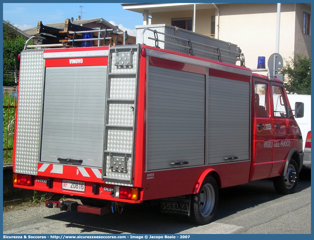 VF 20816
Corpo Nazionale Vigili del Fuoco
Iveco Daily 35-8 II serie
Allestitore Iveco Magirus
Parole chiave: Corpo;Nazionale;Vigili del Fuoco;Vigili;Fuoco;Polisoccorso;Iveco;Daily;35-8;35 - 8;Magirus