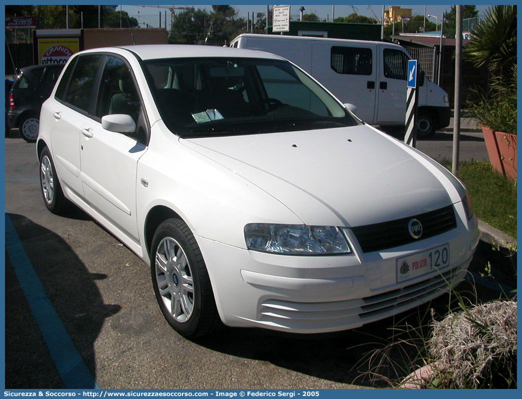 Polizia 120
Repubblica di San Marino
Guardia di Rocca
Fiat Stilo
Parole chiave: Repubblica;San Marino;RSM;R.S.M.;Guardia di Rocca;Guardia;Rocca;Fiat;Stilo