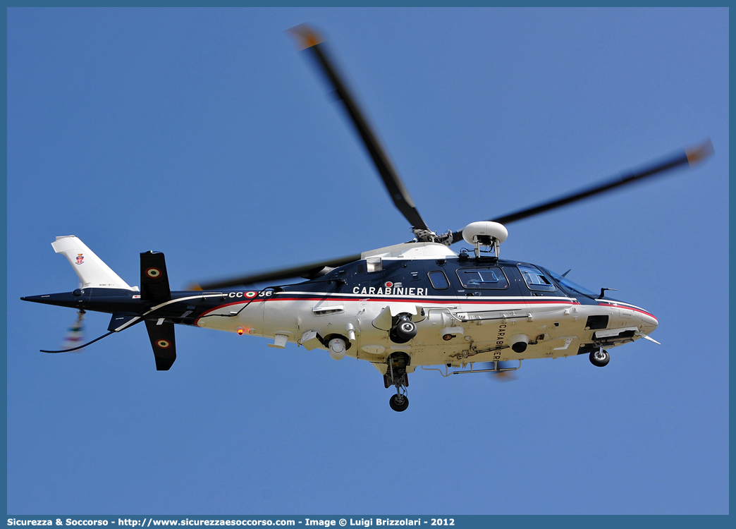 MM81678 / CC 56
Arma dei Carabinieri
Raggruppamento Carabinieri Aeromobili
Agusta Westland AW109N Nexus
Parole chiave: CC;C.C.;Arma;Carabinieri;Raggruppamento;Aeromobili;Agusta;Westland;AgustaWestland;AW109N;AW;109;109N;Nexus