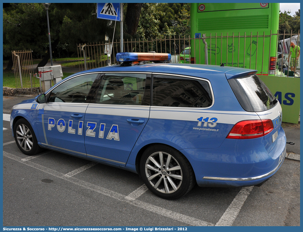 Polizia H5838
Polizia di Stato
Polizia Stradale
Società Autostrada Ligure Toscana
Volkswagen Passat Variant V serie
Parole chiave: H5838;H 5838;Polizia di Stato;Polizia Stradale;S.A.L.T.;SALT;Società Autostrada Ligure Toscana;Volkswagen;Passat;Variant