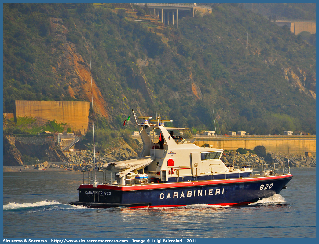 820 "Cuzzoli"
Arma dei Carabinieri
Servizio Navale	
Motovedetta d'Altura Classe 800
Parole chiave: CC;C.C.;Arma;Carabinieri;Servizio;Navale;Motovedetta;Altura;Classe;800