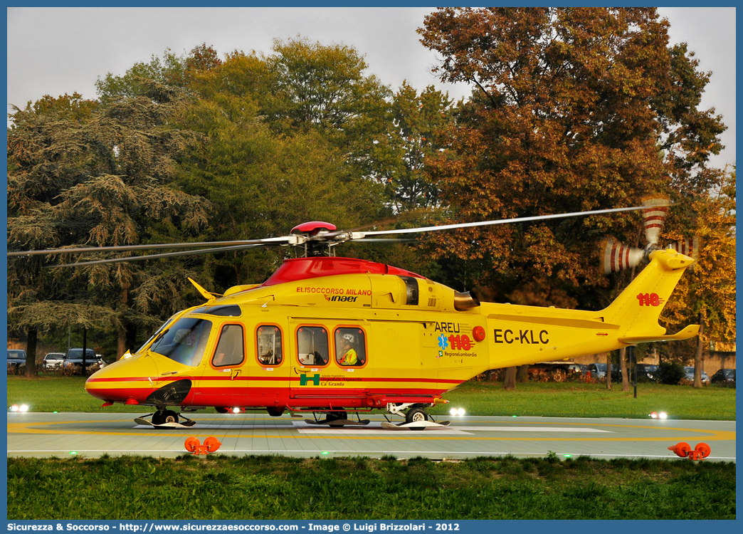 EC-KLC
118 Regione Lombardia
AgustaWestland AW139
Base di Milano
Parole chiave: 118;SSUEm;S.S.U.Em.;AREU;A.R.E.U.;Lombardia;Bresso;Milano;AgustaWestland;Agusta;Westland;AB139;139;EC-KLC;Elicottero;Elisoccorso