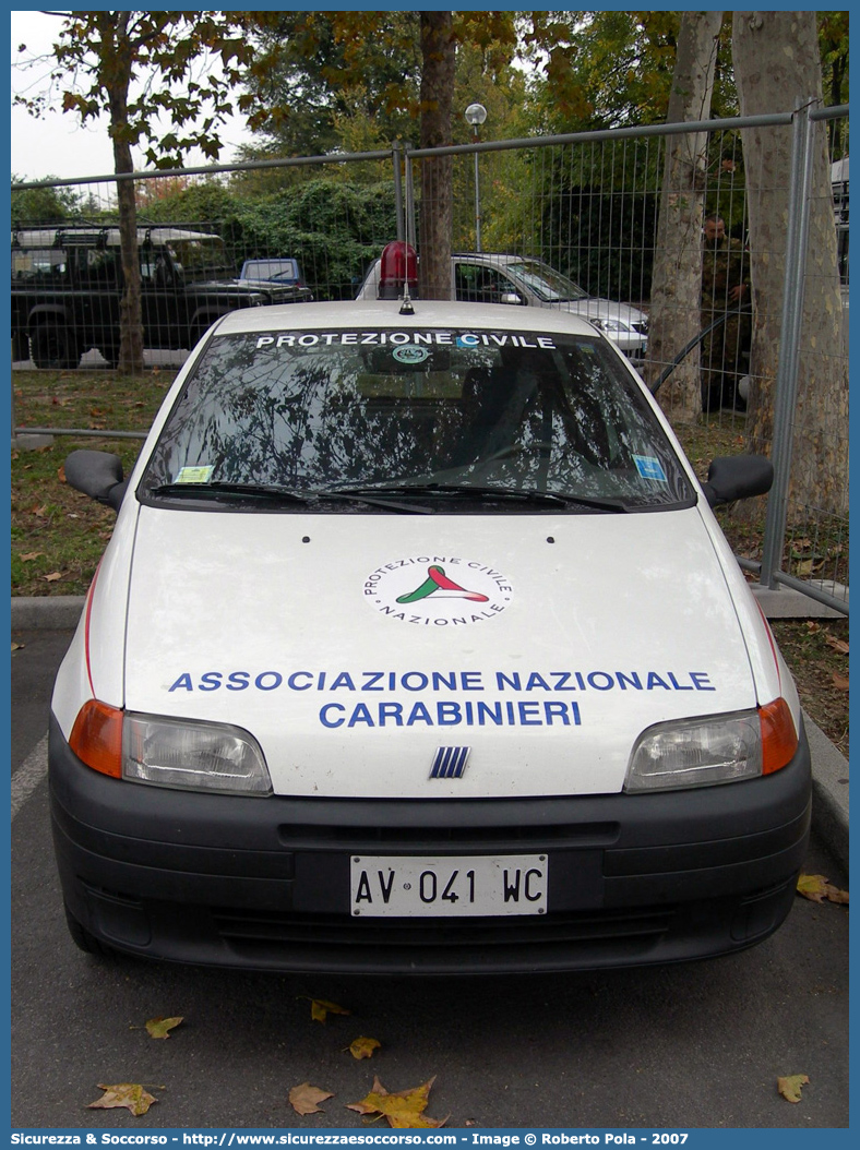 -
Associazione Nazionale Carabinieri
Sassuolo
Fiat Punto I serie
(variante)
Parole chiave: ANC;A.N.C.;Associazione;Nazionale;Carabinieri;Fiat;Punto;Sassuolo