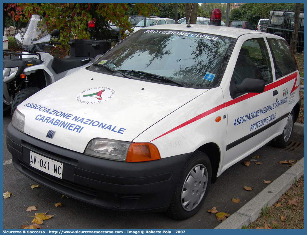 -
Associazione Nazionale Carabinieri
Sassuolo
Fiat Punto I serie
(variante)
Parole chiave: ANC;A.N.C.;Associazione;Nazionale;Carabinieri;Fiat;Punto;Sassuolo