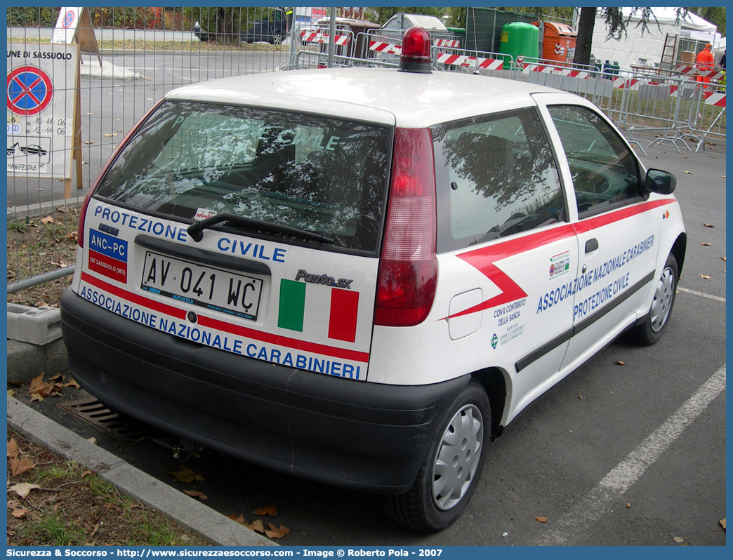 -
Associazione Nazionale Carabinieri
Sassuolo
Fiat Punto I serie
(variante)
Parole chiave: ANC;A.N.C.;Associazione;Nazionale;Carabinieri;Fiat;Punto;Sassuolo