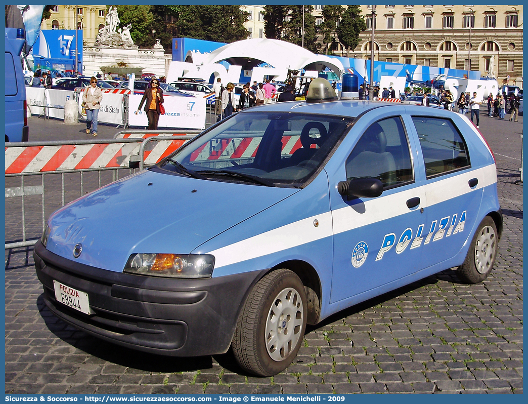 Polizia E8944
Polizia di Stato
Fiat Punto II serie
Parole chiave: Polizia di Stato;Polizia;PS;Fiat;Punto;E8944