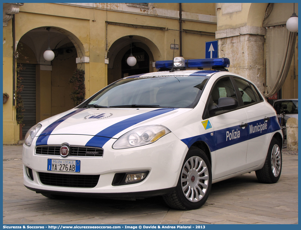 Polizia Locale YA276AB
Polizia Municipale
Comune di Cervia
Fiat Nuova Bravo
Allestitore Focaccia Group S.r.l.
Parole chiave: Polizia;Municipale;Locale;Cervia;Fiat;Nuova Bravo;Focaccia;YA276AB;YA 276 AB