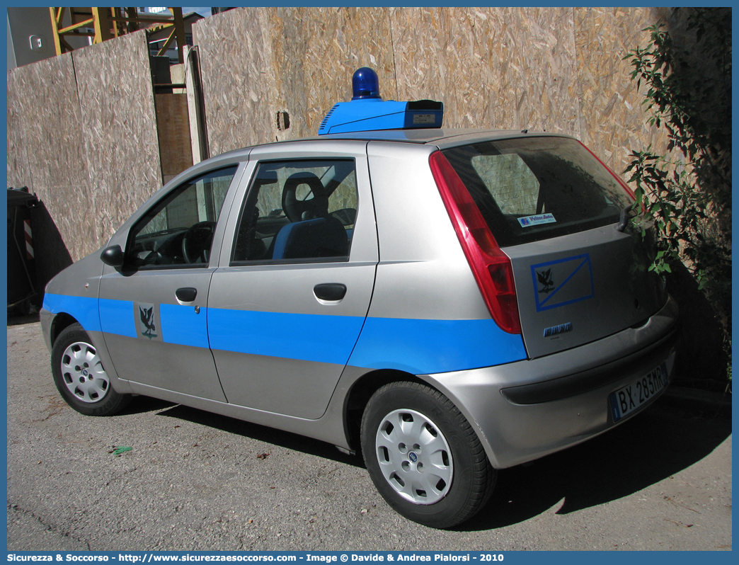 -
Polizia Municipale
Comune di Melfi
Fiat Punto II serie
Parole chiave: Polizia;Locale;Municipale;Melfi;Fiat;Punto