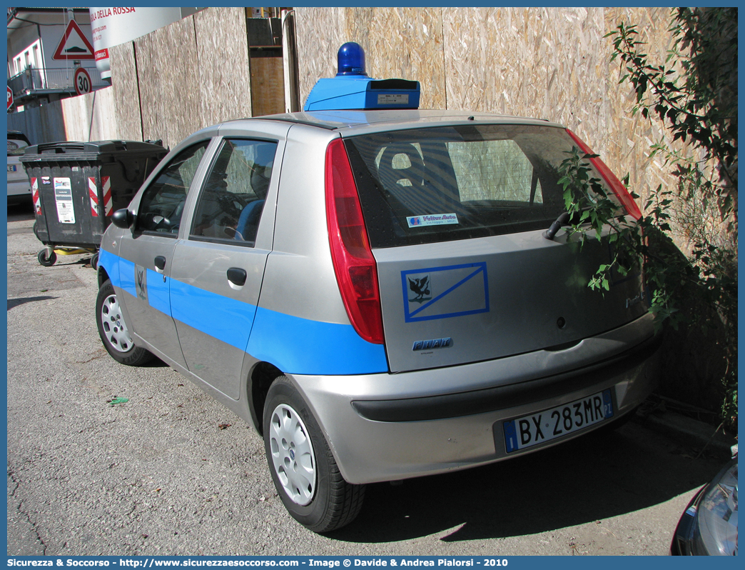 -
Polizia Municipale
Comune di Melfi
Fiat Punto II serie
Parole chiave: Polizia;Locale;Municipale;Melfi;Fiat;Punto