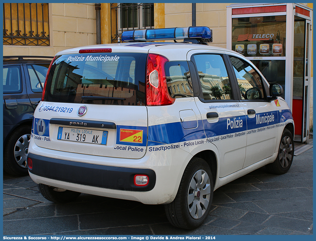 Polizia Locale YA319AK
Polizia Municipale
Comune di Ravenna
Fiat Nuova Panda II serie
Parole chiave: Polizia;Municipale;Locale;Ravenna;Fiat;Nuova;Panda