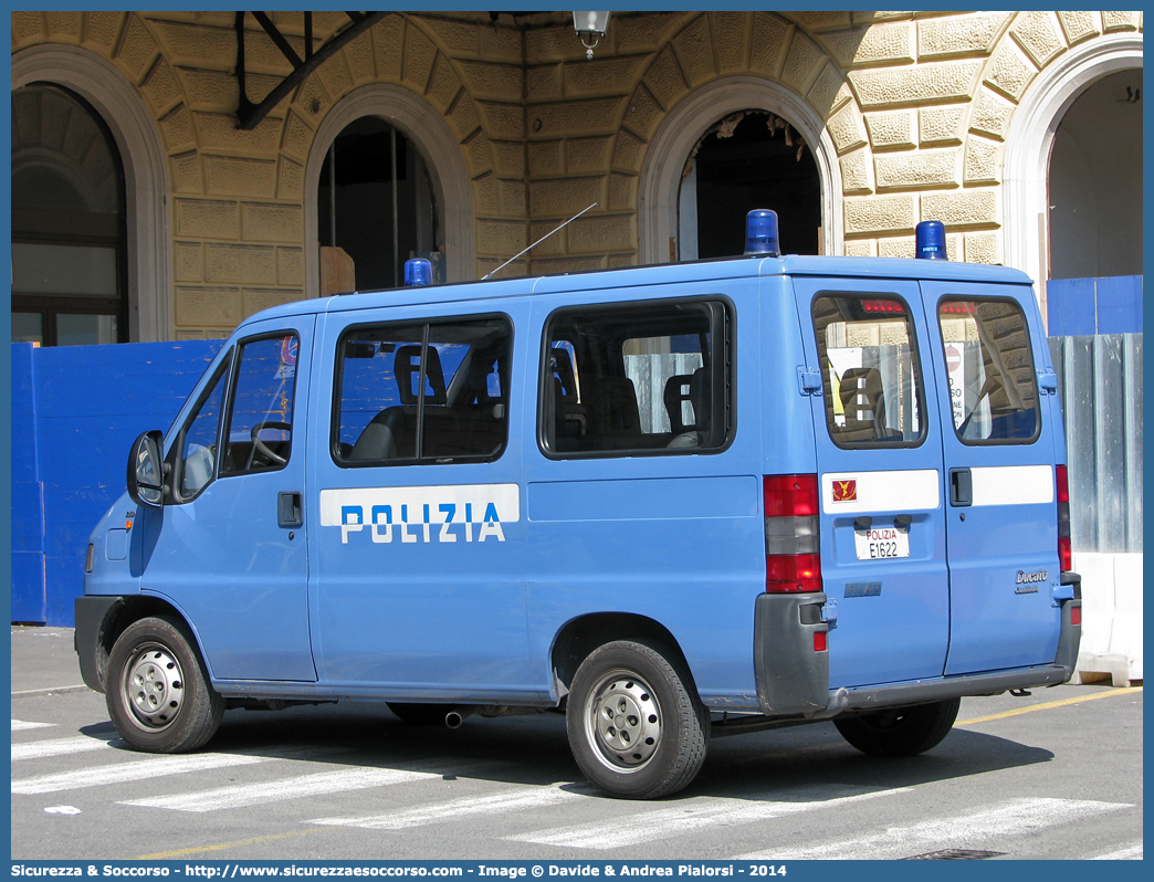 Polizia E1622
Polizia di Stato
Polizia Ferroviaria
Fiat Ducato II serie
Parole chiave: Polizia;Stato;Polizia di Stato;Ferroviaria;Polfer;Fiat;Ducato;E1622