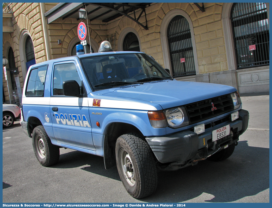 Polizia E8531
Polizia di Stato
Polizia Ferroviaria
Mitsubishi Pajero SWB II serie
Parole chiave: PS;P.S.;Polizia;di;Stato;Ferroviaria;Polfer;Mitsubishi;Pajero;SWB