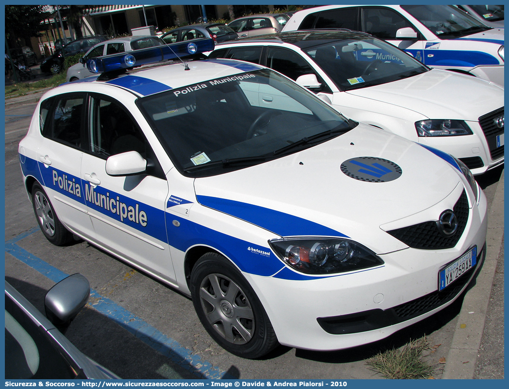 Polizia Locale YA259AA
Polizia Municipale
Comune di Granarolo dell'Emilia
Mazda 3 I serie
Allestitore Bertazzoni S.r.l.
Parole chiave: Polizia;Locale;Municipale;Granarolo dell'Emilia;Granarolo dell Emilia;Mazda;3;Bertazzoni;YA259AA;YA 259 AA