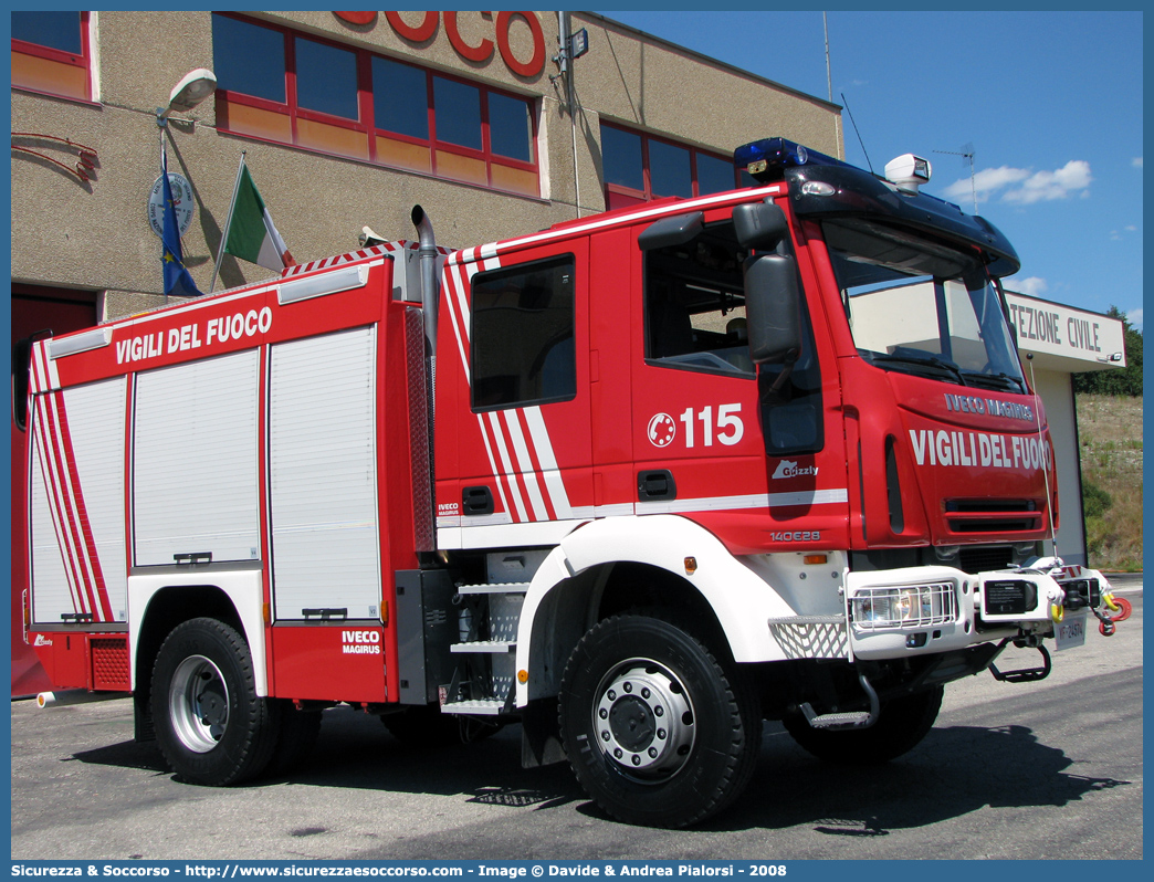 VF 24574
Corpo Nazionale Vigili del Fuoco
Iveco Magirus Grizzly
140E28 4x4 II serie
Parole chiave: VVF;V.V.F.;Corpo;Nazionale;Vigili;del;Fuoco;AutoPompaSerbatoio;APS;A.P.S.;Iveco;Magirus;Grizzly;140E28;4x4