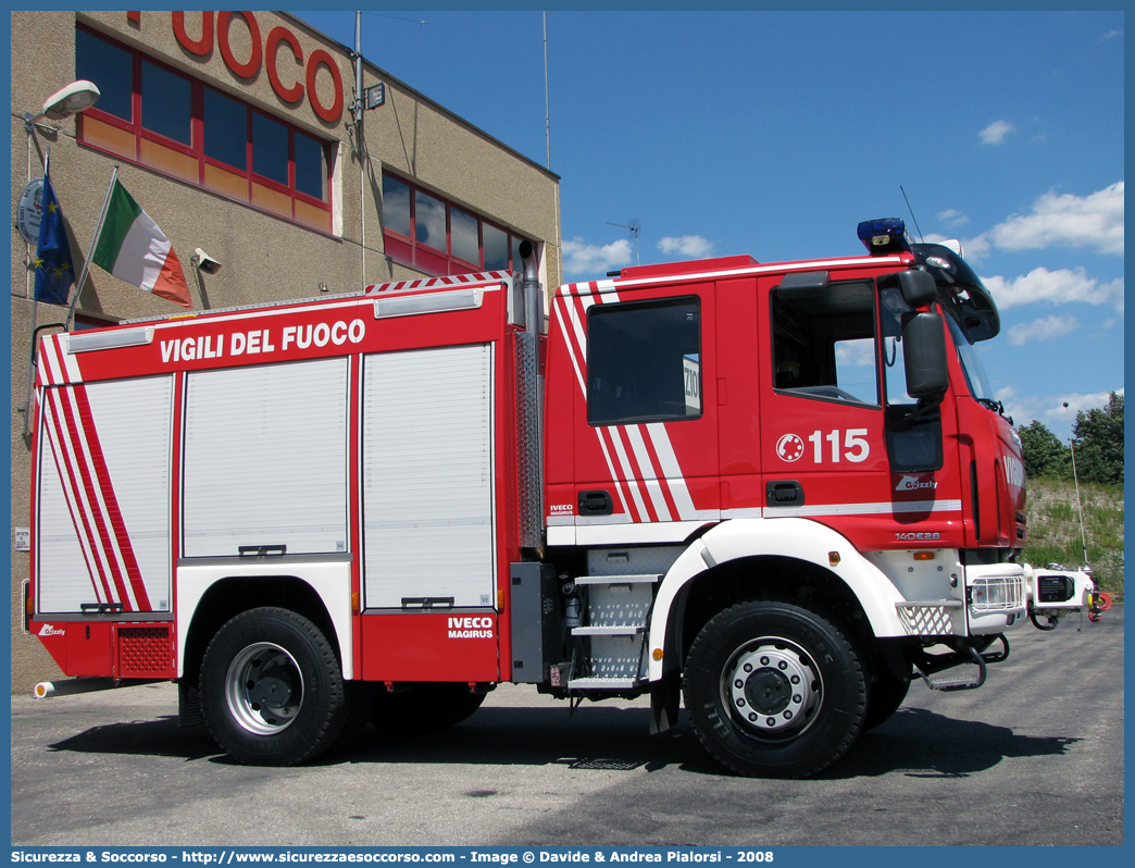 VF 24574
Corpo Nazionale Vigili del Fuoco
Iveco Magirus Grizzly
140E28 4x4 II serie
Parole chiave: VVF;V.V.F.;Corpo;Nazionale;Vigili;del;Fuoco;AutoPompaSerbatoio;APS;A.P.S.;Iveco;Magirus;Grizzly;140E28;4x4