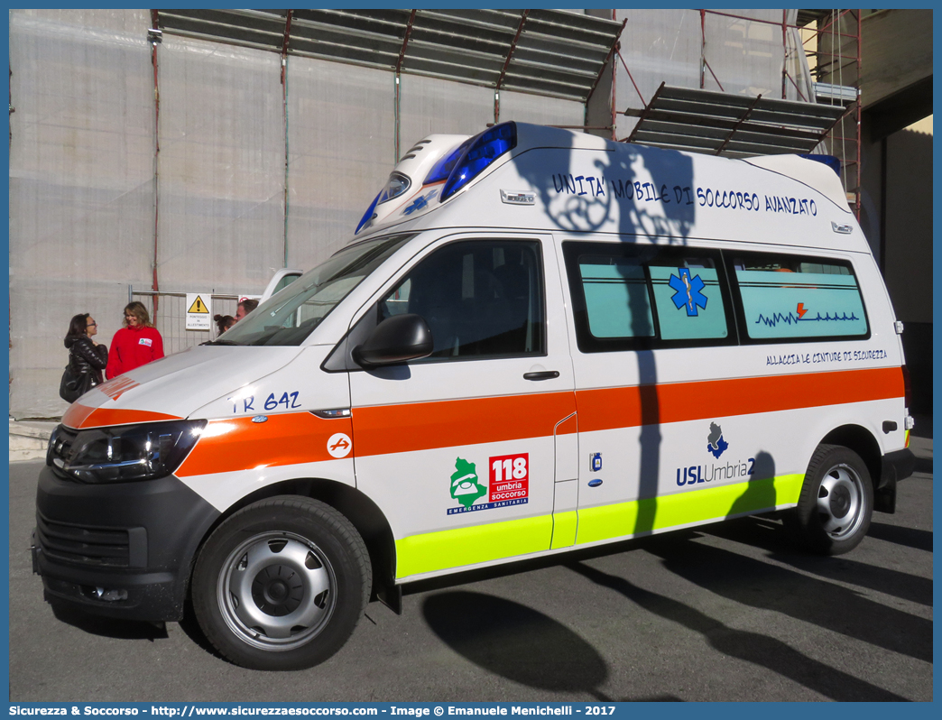 TR 642
118 Umbria Soccorso
Azienda USL Umbria 2
Volkswagen Transporter T6
Allestitore Aricar S.p.A.
Parole chiave: 118;Umbria;Terni;Soccorso;Ambulanza;Autoambulanza;Volkswagen;Transporter;T6;T 6;Aricar