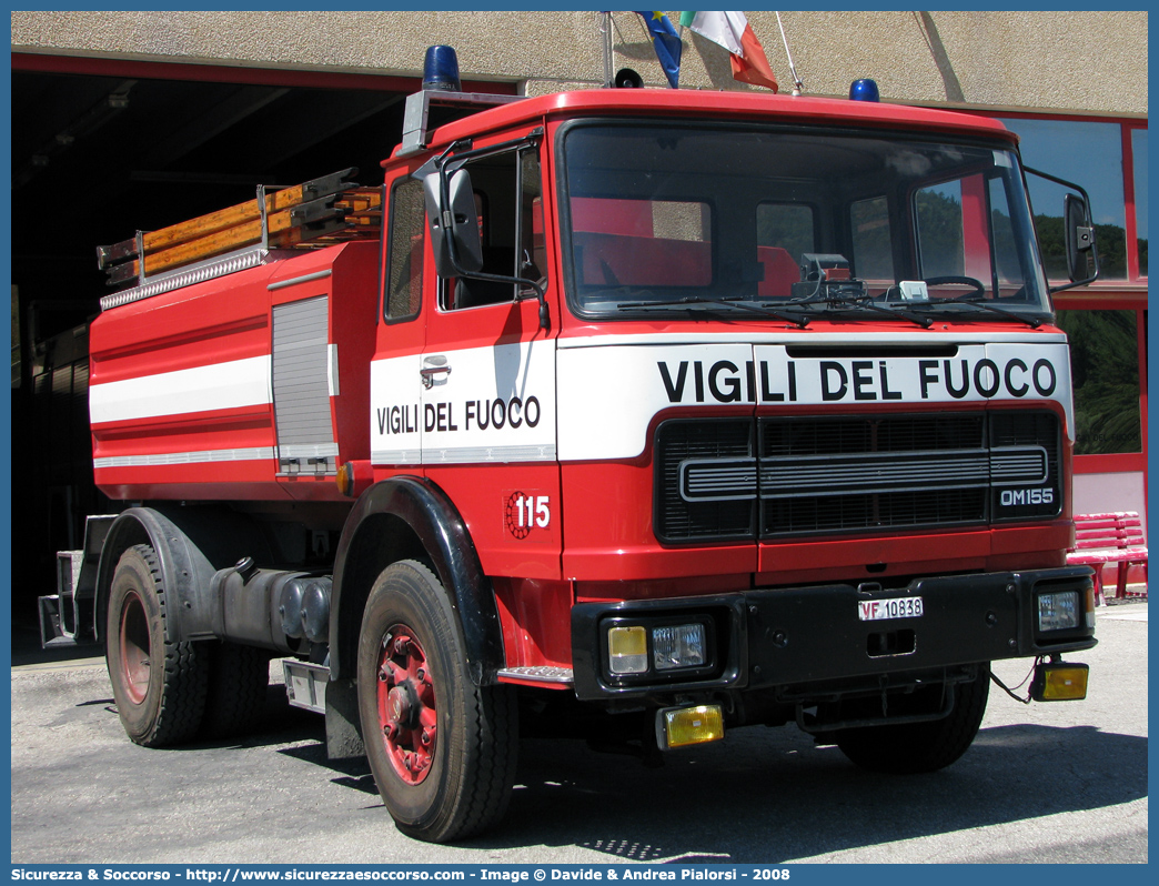 VF 10838
Corpo Nazionale Vigili del Fuoco
OM 155
Allestitori Baribbi S.p.A.
Parole chiave: Corpo;Nazionale;Vigili del Fuoco;Vigili;Fuoco;ABP;A.B.P.;AutoBottePompa;AutoBotte;OM;155;Baribbi