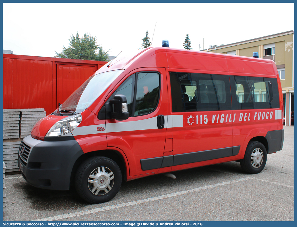 VF 26639
Corpo Nazionale Vigili del Fuoco
Fiat Ducato III serie
Parole chiave: VVF;V.V.F.;Corpo;Nazionale;Vigili;del;Fuoco;Fiat;Ducato;X250