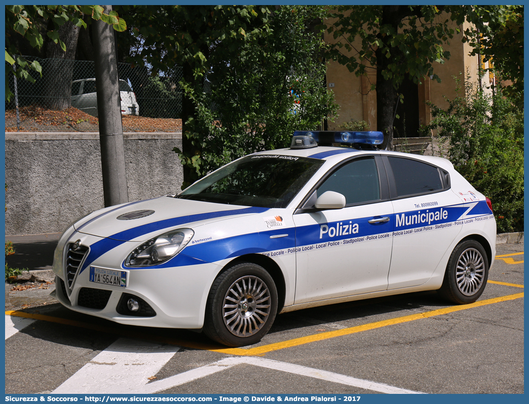 Polizia Locale YA564AN
Polizia Municipale
Unione Terre di Castelli
Alfa Romeo Nuova Giulietta
I serie I restyling
Allestitore Bertazzoni S.r.l.
Parole chiave: Polizia;Locale;Municipale;Terre di Castelli;Castelnuovo Rangone;Spilamberto;Savignano sul Panaro;Vignola;Castelvetro di Modena;Marano sul Panaro;Guiglia;Zocca;Alfa Romeo;Nuova Giulietta;YA564AN;YA 564 AN;Bertazzoni