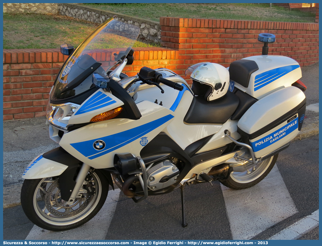 Polizia Locale YA00502
Polizia Municipale
Comune di Cagliari
Bmw R1200RT
Parole chiave: PL;PM;P.L.;P.M.;Polizia;Locale;Municipale;Cagliari;Bmw;R1200RT;R;1200;RT;YA00502;YA 00502