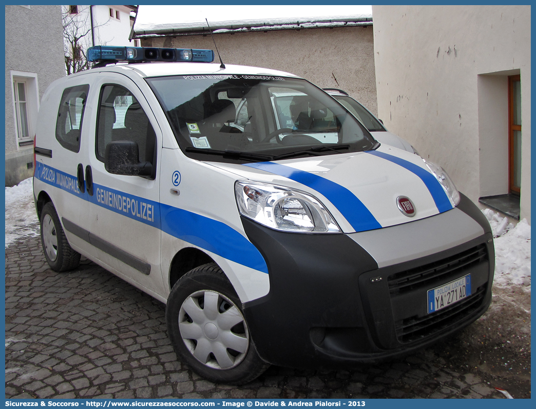 Polizia Locale YA271AD
Polizia Municipale
Comune di San Candido
Fiat Nuovo Fiorino Combi
Parole chiave: Polizia;Locale;Municipale;Gemeindepolizei;San Candido;Innichen;Fiat;Nuovo Fiorino;Combi;Qubo;YA271AD;YA 271 AD