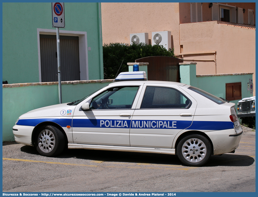 -
Polizia Municipale
Comune di Palau
Alfa Romeo 146
Parole chiave: PL;P.L.;PM;P.M.;Polizia;Locale;Municipale;Palau;Alfa;Romeo;146