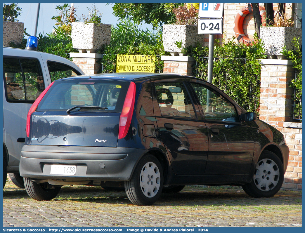 CP 1438
Corpo delle Capitanerie di Porto
Guardia Costiera 
Fiat Punto II serie
Parole chiave: GC;G.C.;CP;C.P.;Guardia;Costiera;Capitaneria;Capitanerie;di;Porto;Fiat;Punto