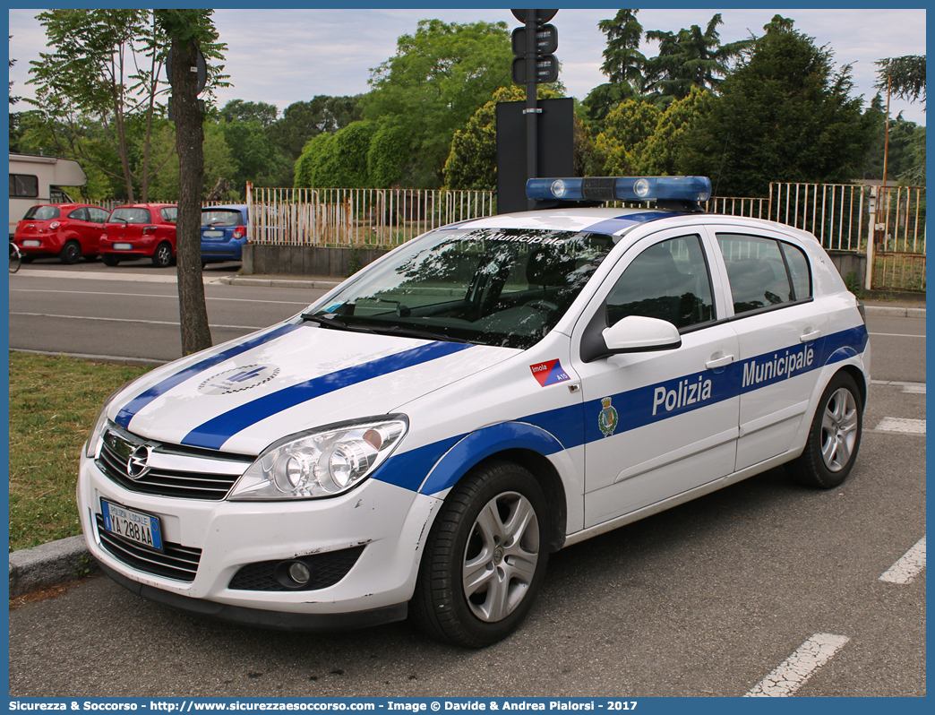 Polizia Locale YA288AA
Polizia Municipale
Comune di Imola
Opel Astra III serie
Allestitore Focaccia Group S.r.l.
Parole chiave: Polizia;Locale;Municipale;Imola;Opel;Astra;YA288AA;YA 288 AA;Focaccia