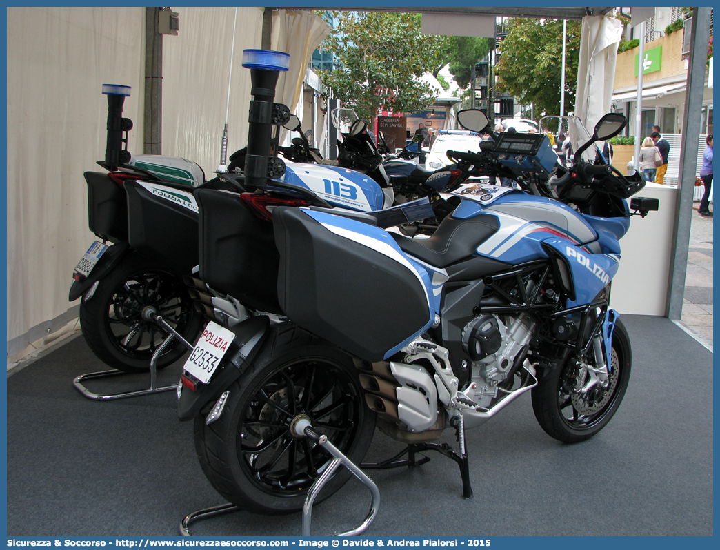 Polizia G2533
Polizia di Stato
Squadra Volante
MV Agusta Turismo Veloce 800
Parole chiave: PS;P.S.;Polizia;Stato;Polizia di Stato;Squadra;Volante;MV;Agusta;Turismo Veloce;800