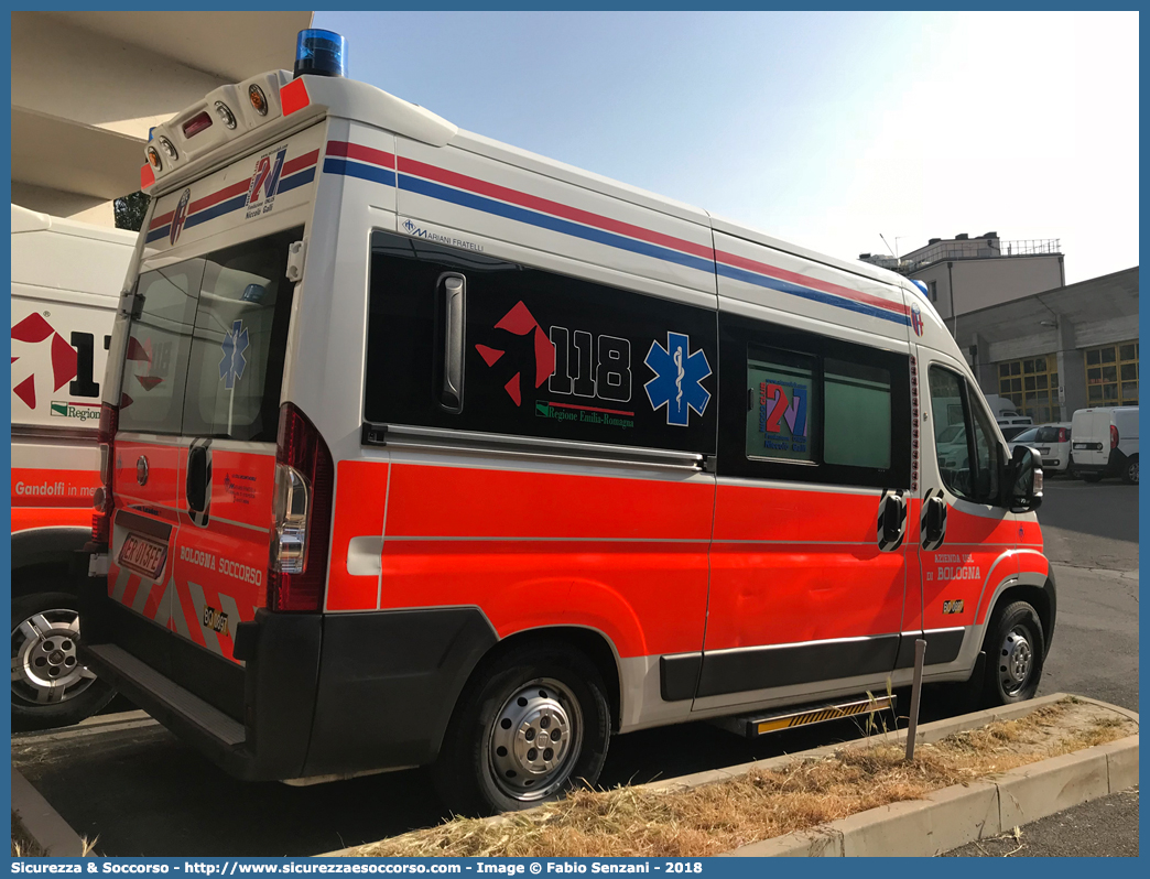 BO 0897
118 Bologna Soccorso
Fiat Ducato III serie
Allestitore Mariani Fratelli S.r.l.
Parole chiave: 118;Bologna;Soccorso;Ambulanza;Autoambulanza;Fiat;Ducato;X250;X 250;Mariani Fratelli