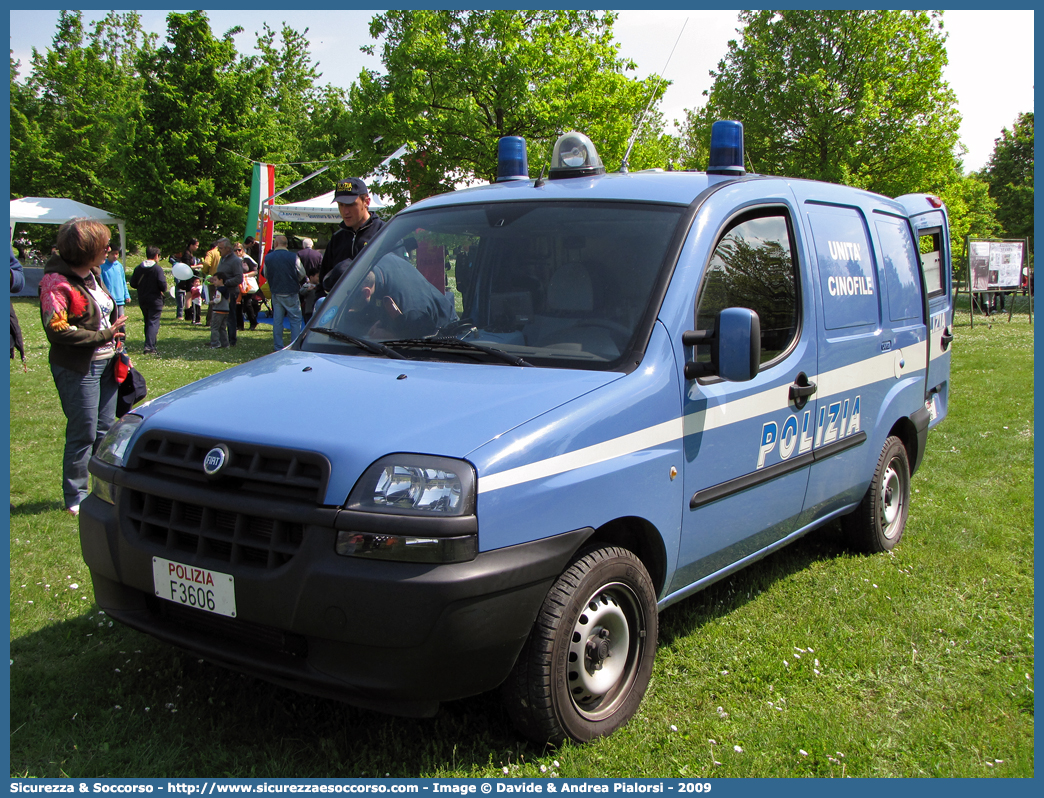 Polizia F3606
Polizia di Stato
Servizio Cinofili
Fiat Doblò I serie
Parole chiave: PS;P.S.;Polizia;di;Stato;Servizio;Cinofili;Fiat;Doblò;Doblo