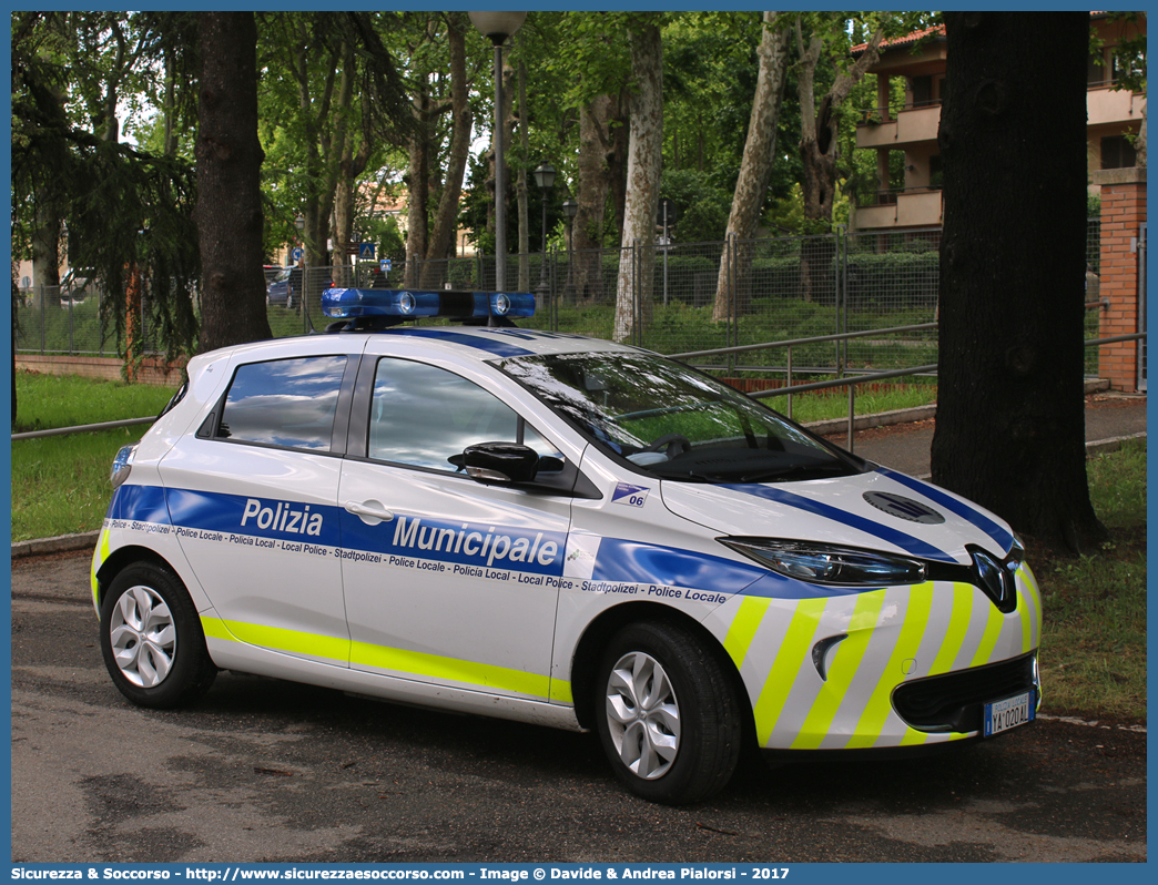 Polizia Locale YA020AL
Polizia Municipale
Unione Comuni
della Romagna Faentina
Renault Zoe
Allestitore Focaccia Group S.r.l.
Parole chiave: Polizia;Locale;Municipale;Unione;Romagna;Faentina;Faenza;Brisighella;Casola Valsenio;Castel Bolognese;Riolo Terme;Solarolo;Renault;Zoe;Focaccia