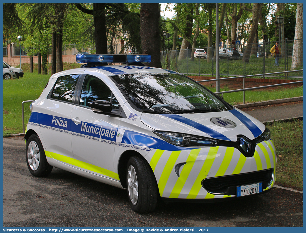 Polizia Locale YA020AL
Polizia Municipale
Unione Comuni
della Romagna Faentina
Renault Zoe
Allestitore Focaccia Group S.r.l.
Parole chiave: Polizia;Locale;Municipale;Unione;Romagna;Faentina;Faenza;Brisighella;Casola Valsenio;Castel Bolognese;Riolo Terme;Solarolo;Renault;Zoe;Focaccia