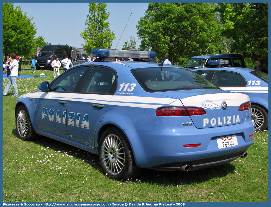 Polizia F6246
Polizia di Stato 
Squadra Volante
Alfa Romeo 159
Parole chiave: PS;P.S.;Polizia;di;Stato;Pubblica;Sicurezza;Squadra;Volante;Alfa;Romeo;159