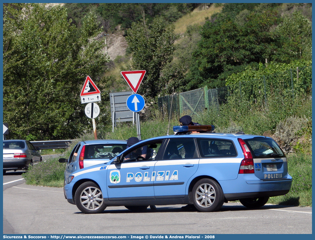 Polizia F4911
Polizia di Stato
Polizia Stradale
Raccordo Autostradale Valle d'Aosta S.p.A.
Volvo V50 I serie
Parole chiave: Polizia di Stato;Polizia Stradale;R.A.V.;Raccordo Autostradale Valle d'Aosta;Volvo;V50;V 50