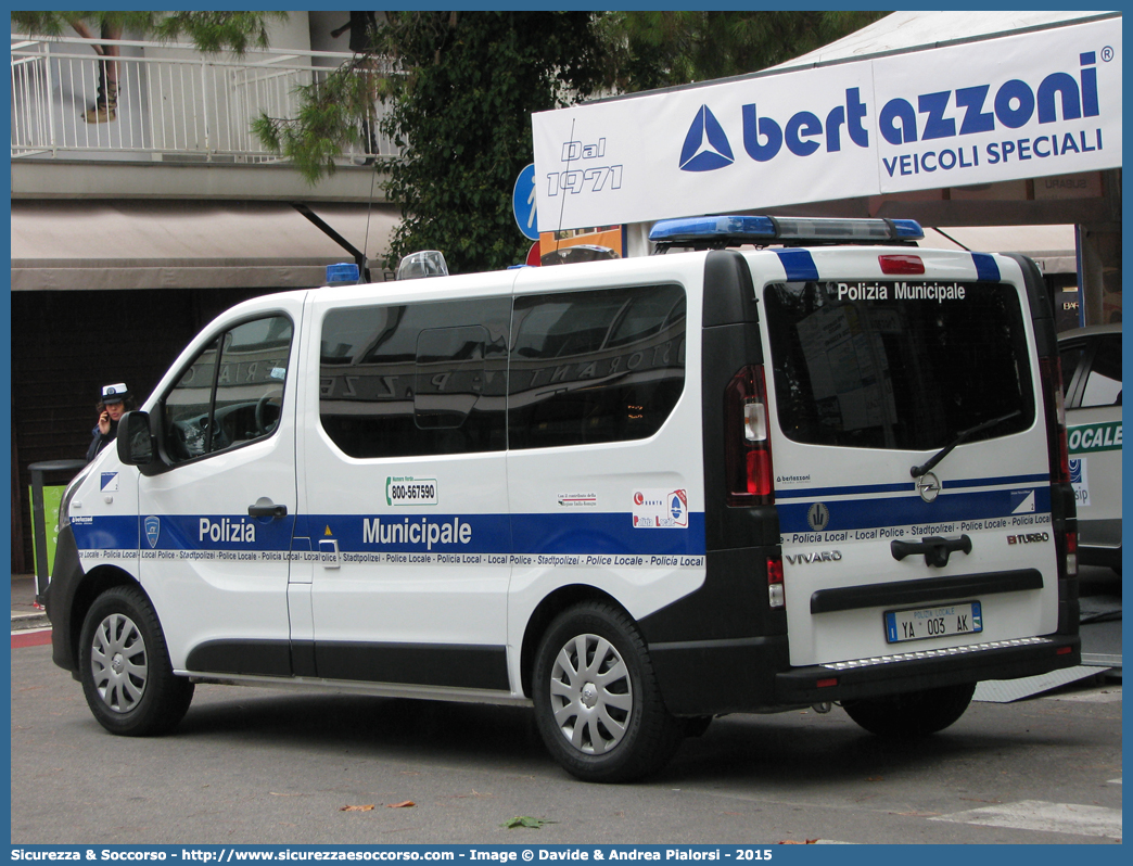 Polizia Locale YA003AK
Polizia Municipale
Unione Comuni Terra di Mezzo
Opel Vivaro II serie
Allestitore Bertazzoni S.r.l.
Parole chiave: Polizia;Locale;Municipale;Terra di Mezzo;Bagnolo in Piano;Cadelbosco di Sopra;Castelnovo di Sotto;Opel;Vivaro;Bertazzoni;YA003AK;YA 003 AK