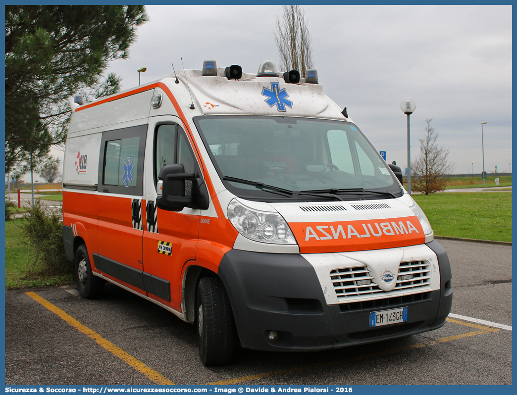 FE 3189
118 Ferrara Soccorso
Fiat Ducato III serie
Allestitore Odone S.r.l.
Parole chiave: 118;Ferrara;Soccorso;Ambulanza;Autoambulanza;Fiat;Ducato;X250;X 250;Odone