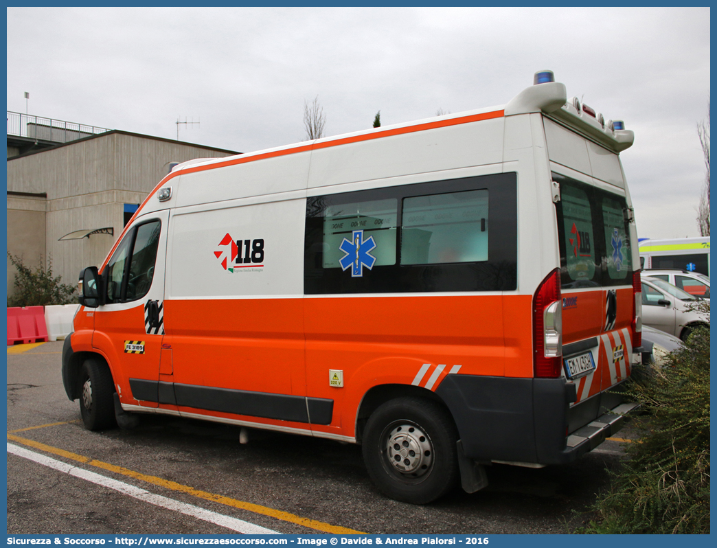 FE 3189
118 Ferrara Soccorso
Fiat Ducato III serie
Allestitore Odone S.r.l.
Parole chiave: 118;Ferrara;Soccorso;Ambulanza;Autoambulanza;Fiat;Ducato;X250;X 250;Odone