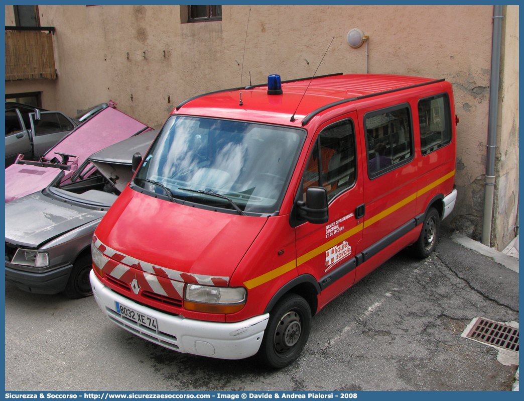 -
République Française
SDIS 74 Haute Savoie
Renault Master II generation
Parole chiave: République;Française;SDIS;S.D.I.S.;Service;Départemental;Incendie;Secours;74;Haute;Savoie;Renault;Master