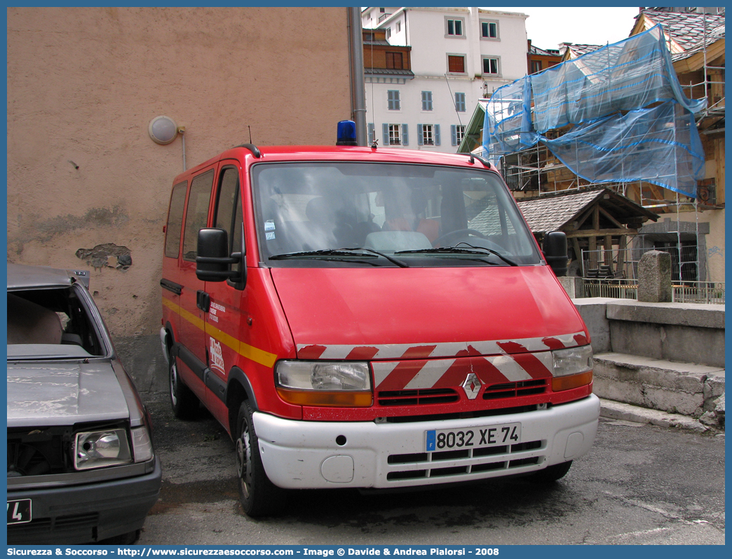 -
République Française
SDIS 74 Haute Savoie
Renault Master II generation
Parole chiave: République;Française;SDIS;S.D.I.S.;Service;Départemental;Incendie;Secours;74;Haute;Savoie;Renault;Master