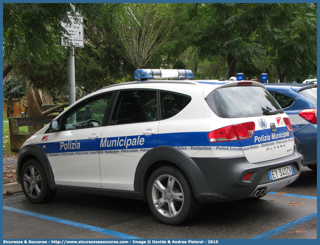 -
Polizia Municipale
Comune di Longiano
Seat Altea Freetrack
Allestitore Focaccia Group S.r.l.
Parole chiave: Polizia;Locale;Municipale;Longiano;Seat;Altea;Freetrack;Focaccia