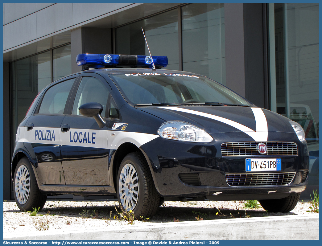 -
Polizia Locale
Comune di Pescantina
Fiat Grande Punto
Allestitore Focaccia Group S.r.l.
Parole chiave: PL;PM;P.L.;P.M.;Polizia;Locale;Municipale;Pescantina;Fiat;Grande Punto;Focaccia