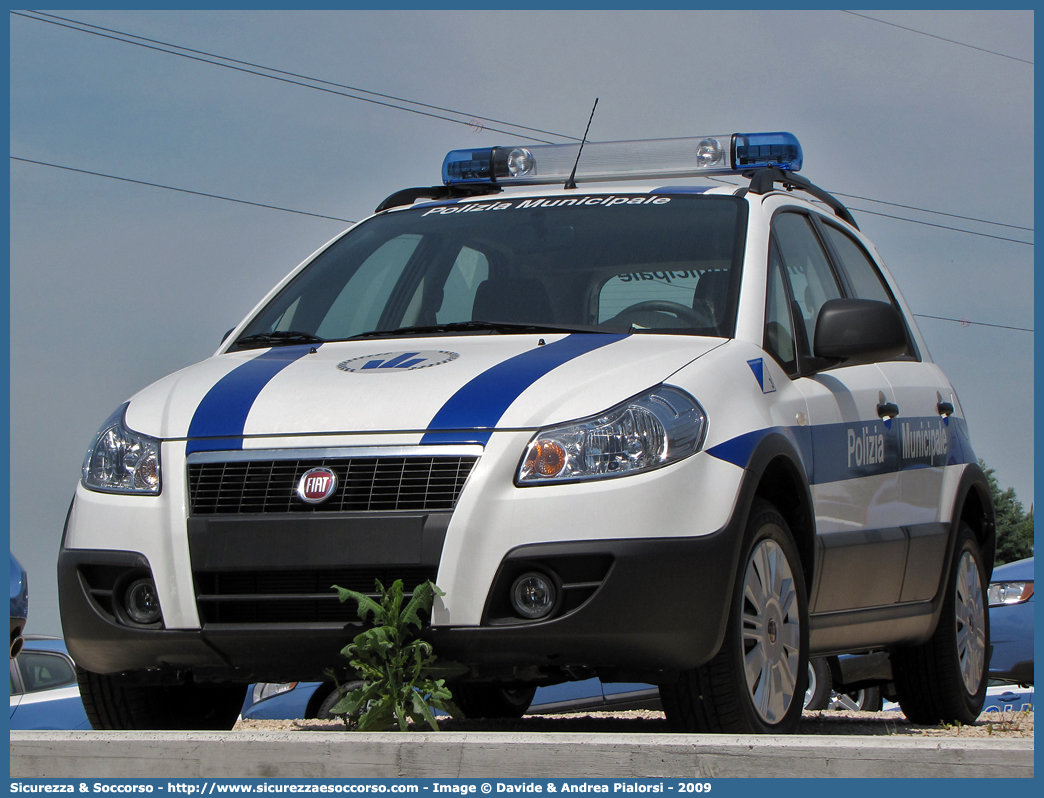 Polizia Locale YA214AB
Polizia Municipale
Comune di Zola Predosa
Fiat Sedici I serie
Allestitore Focaccia Group S.r.l.
Parole chiave: Polizia;Locale;Municipale;Zola Predosa;Fiat;Sedici;Focaccia;YA214AB;YA 214 AB