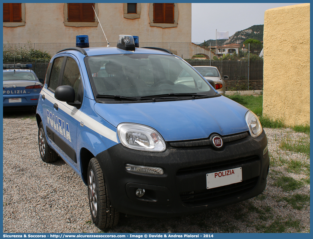 -
Polizia di Stato
Fiat Nuova Panda 4x4 II serie
Allestitore Nuova Carrozzeria Torinese S.r.l.
(I fornitura)
Parole chiave: Polizia di Stato;Polizia;PS;Fiat;Nuova Panda;4x4;4 x 4;NCT;N.C.T.;Nuova Carrozzeria Torinese