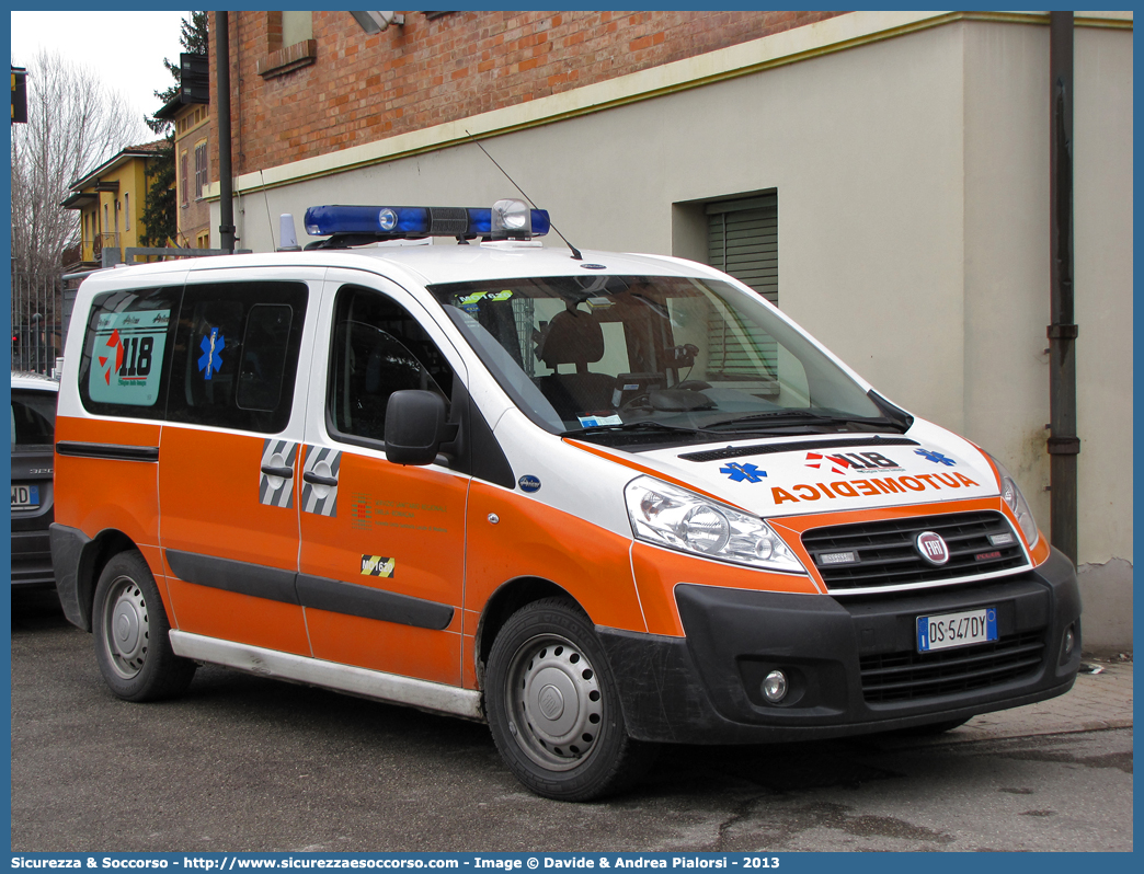 MO 1620
118 Modena Soccorso
Fiat Scudo IV serie
Allestitore Aricar S.p.A.
Parole chiave: 118;Modena;Soccorso;Automedica;Automedicalizzata;Auto Medica;Auto Medicalizzata;Fiat;Scudo;Aricar