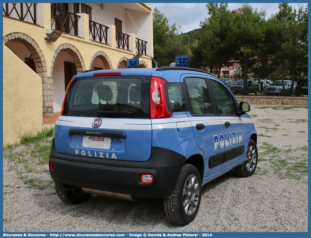 -
Polizia di Stato
Fiat Nuova Panda 4x4 II serie
Allestitore Nuova Carrozzeria Torinese S.r.l.
(I fornitura)
Parole chiave: Polizia di Stato;Polizia;PS;Fiat;Nuova Panda;4x4;4 x 4;NCT;N.C.T.;Nuova Carrozzeria Torinese