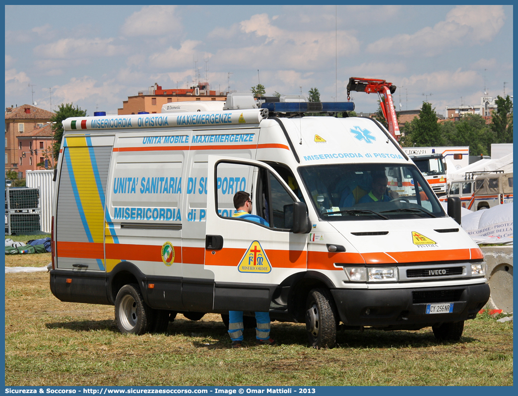 TANGO 801
Misericordia di Pistoia
Iveco Daily III serie
Parole chiave: Misericordie;Misericordia;Pistoia;Iveco;Daily;PMA;P.M.A.;Posto Medico Avanzato;Maxi Emergenza;Maxi Emergenze;Maxiemergenza;Maxiemergenze