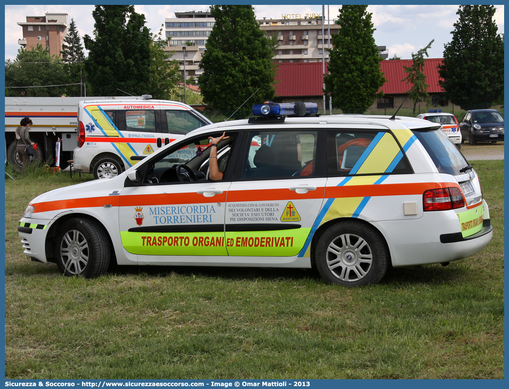 -
Misericordia di Torrenieri
Fiat Stilo Multiwagon
Allestitore MAF S.n.c.
Parole chiave: Misericordie;Misericordia;Torrenieri;Fiat;Stilo;Multiwagon;Multi Wagon;MW;M.W.;Station Wagon;SW;S.W.;MAF;M.A.F.;Mariani Alfredo e Figlio