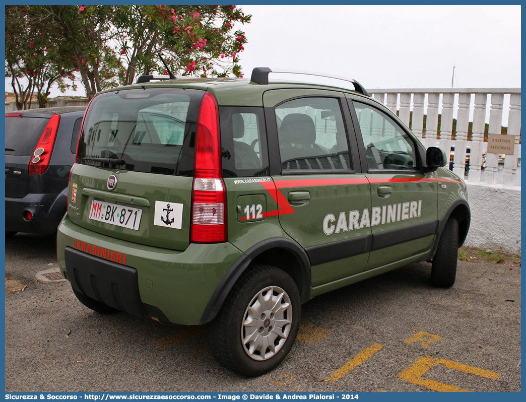 MM BK871
Arma dei Carabinieri
Reparto Carabinieri presso
la Marina Militare
Fiat Nuova Panda 4x4 I serie restyling
Parole chiave: CC;C.C.;MM;M.M.;Arma;dei;Carabinieri;Reparto;Marina;Militare;Fiat;Nuova;Panda;4x4